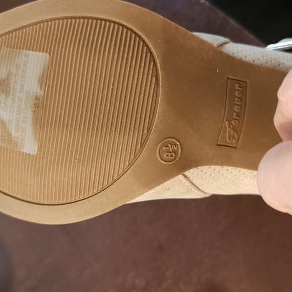 NWT Metallic booties - Picture 4 of 5